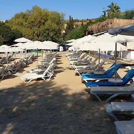 Yelken Bay מלון