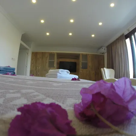 Yelken Bay يالِكافاك