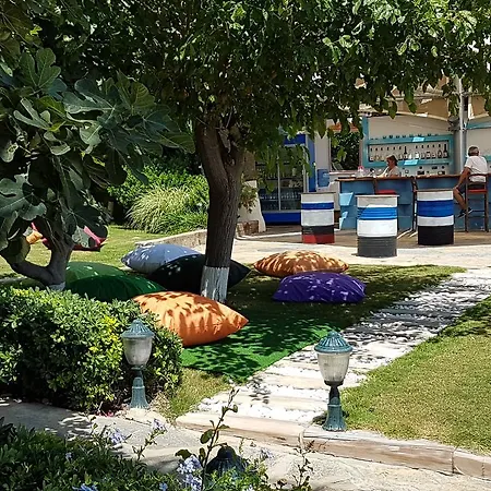 Yelken Bay يالِكافاك